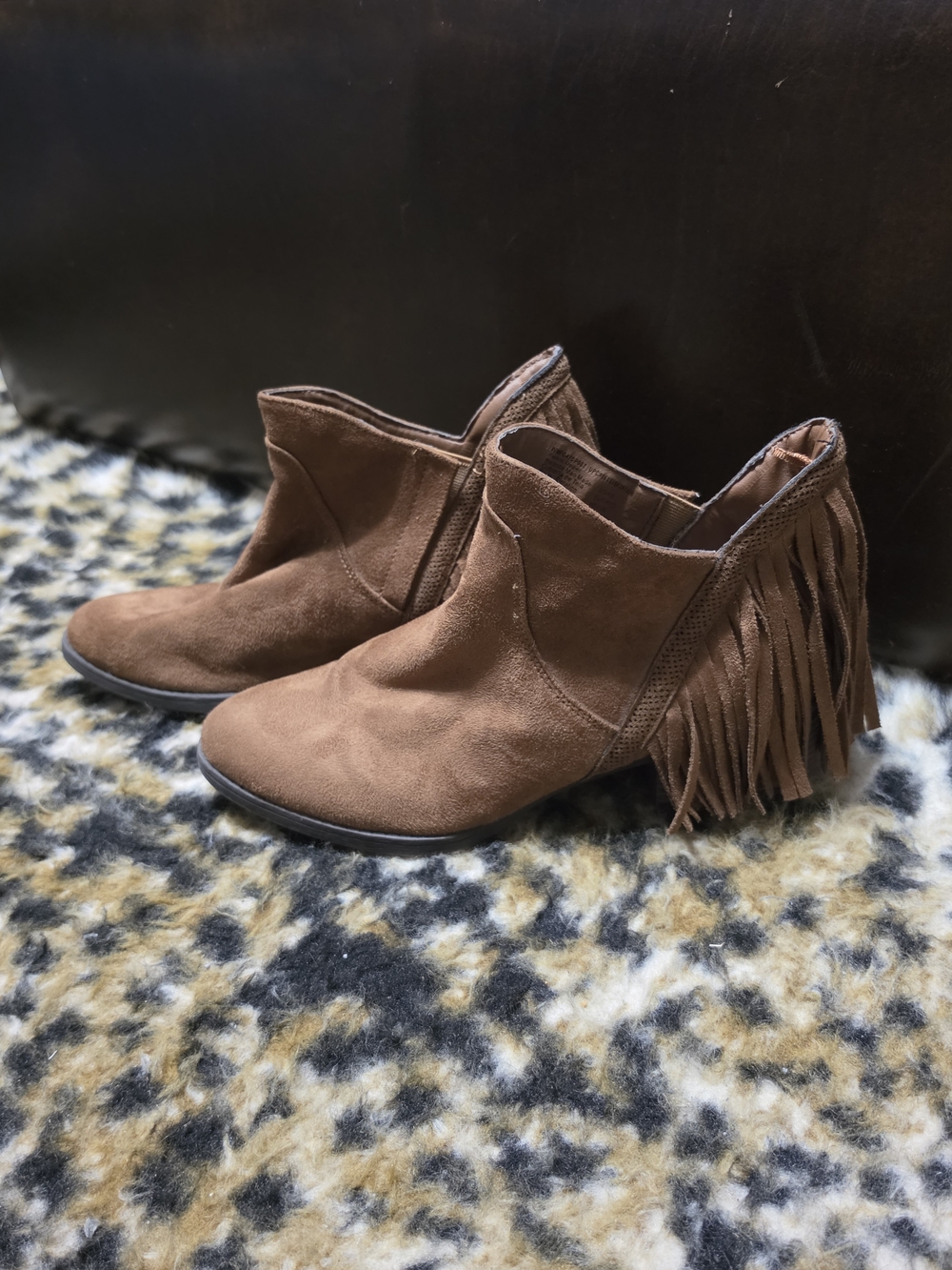 Faded Glory Brown Faux Suede Fringe Ankle Booties Boots Size 9 EUC